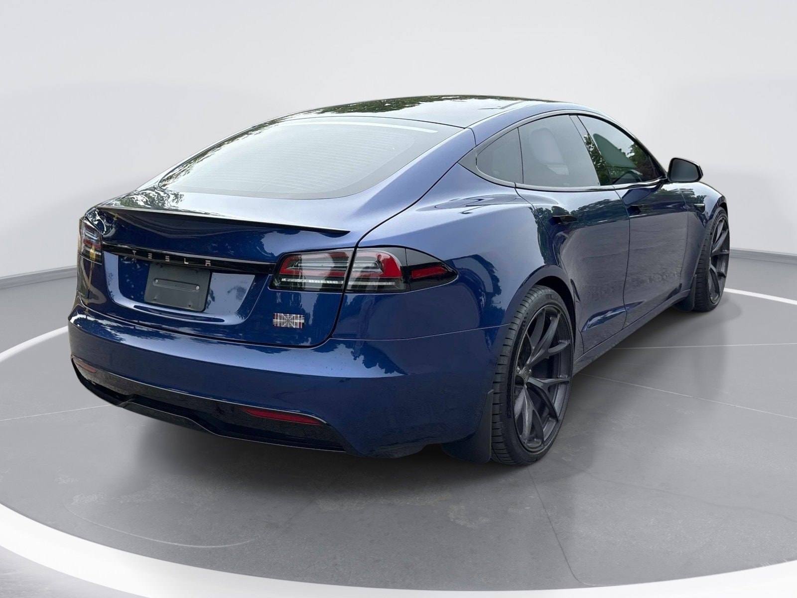 2024 Tesla Model S Plaid photo 6