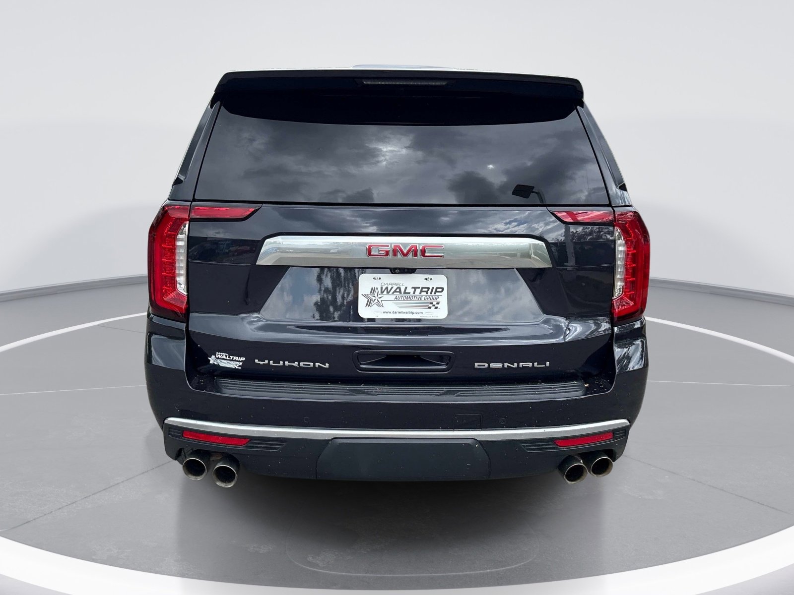 2024 GMC Yukon Denali photo 6