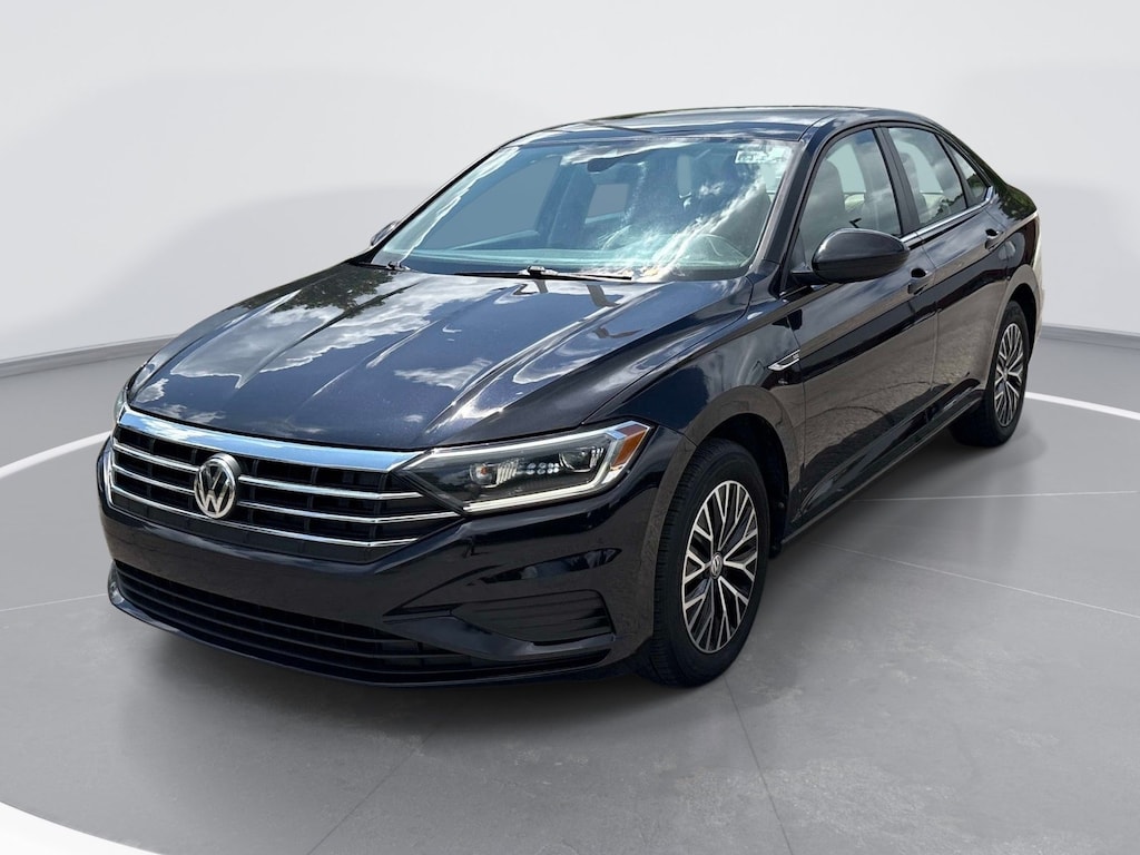 Used 2019 Volkswagen Jetta SEL Sedan