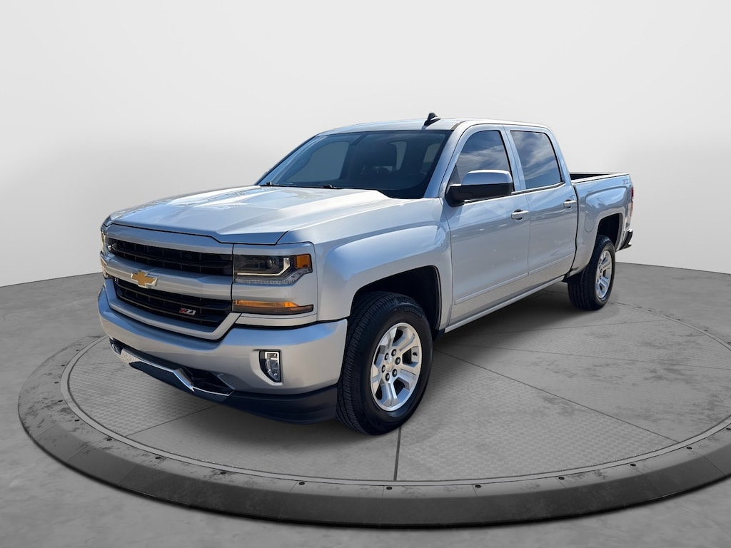 Used 2018 Chevrolet Silverado 1500 LT Truck Crew Cab