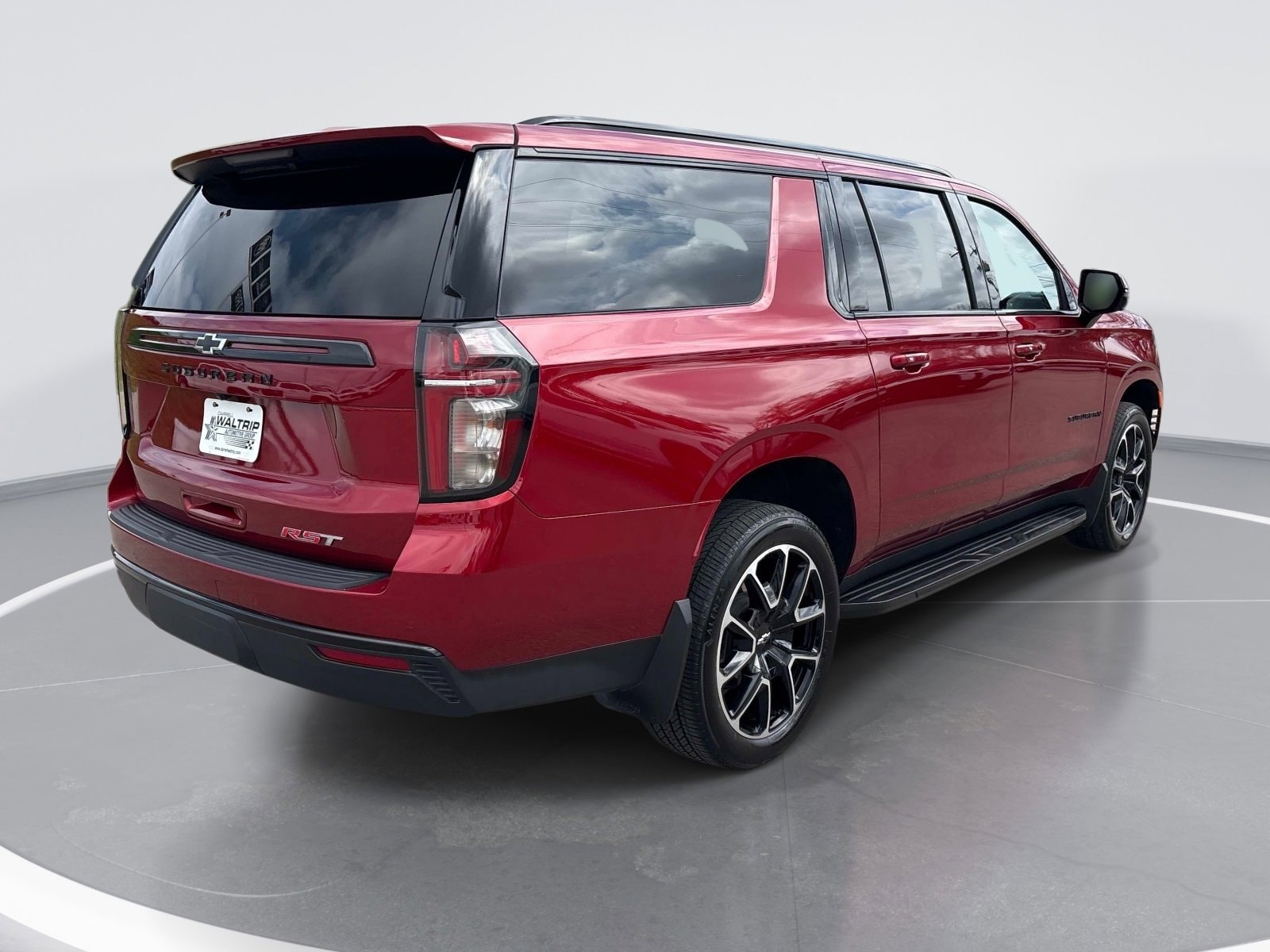 2023 Chevrolet Suburban RST photo 6