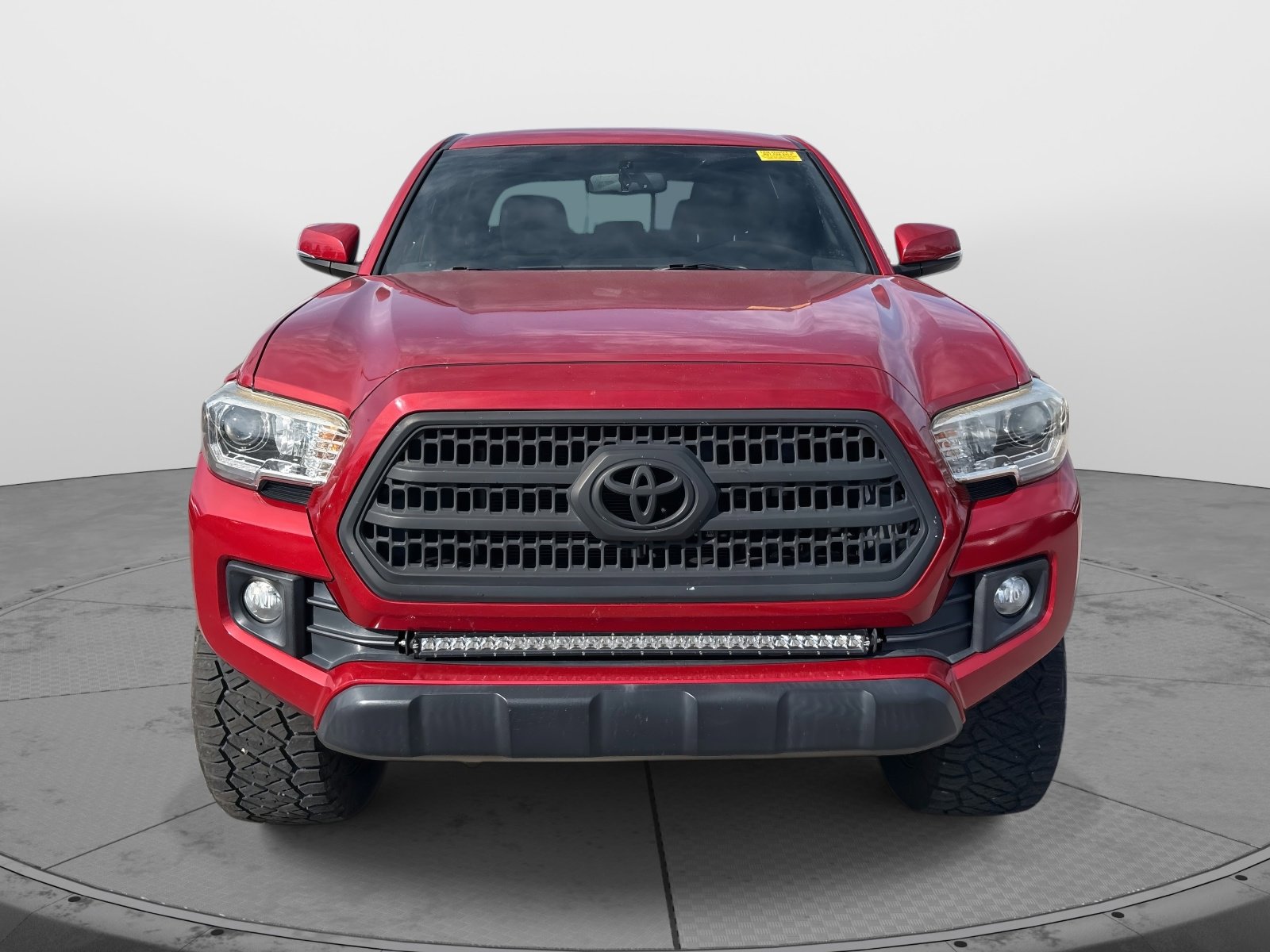 2017 Toyota Tacoma SR5 TRD Sport photo 2