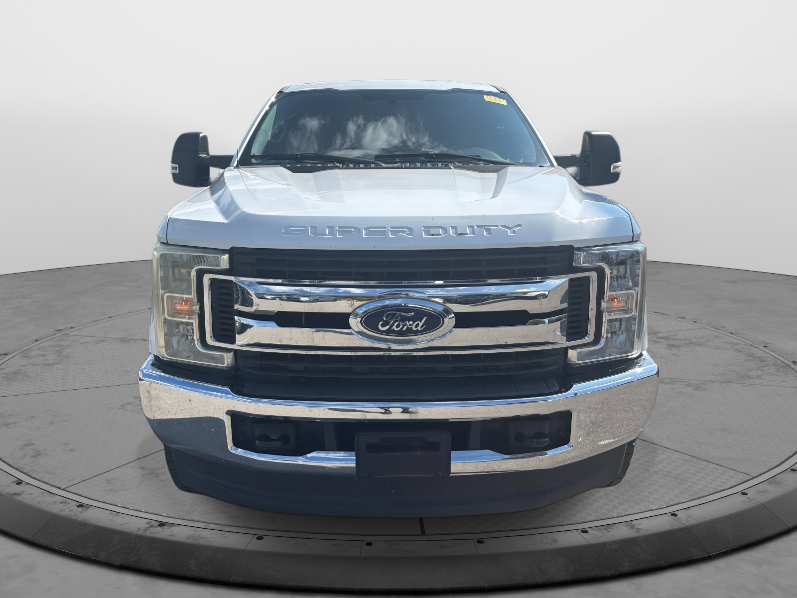 2017 Ford F-250 XL photo 2
