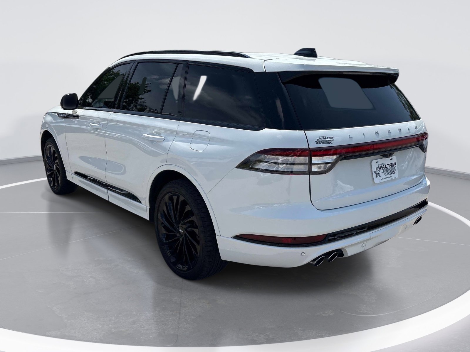2025 Lincoln Aviator Reserve photo 4