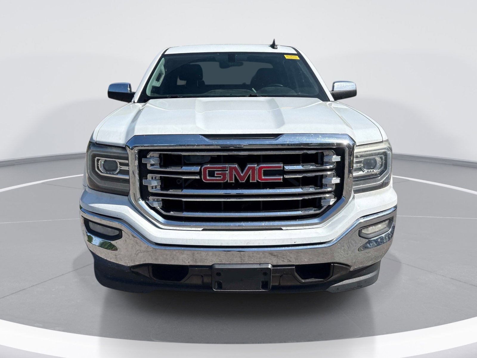 2016 GMC Sierra 1500 SLT photo 2