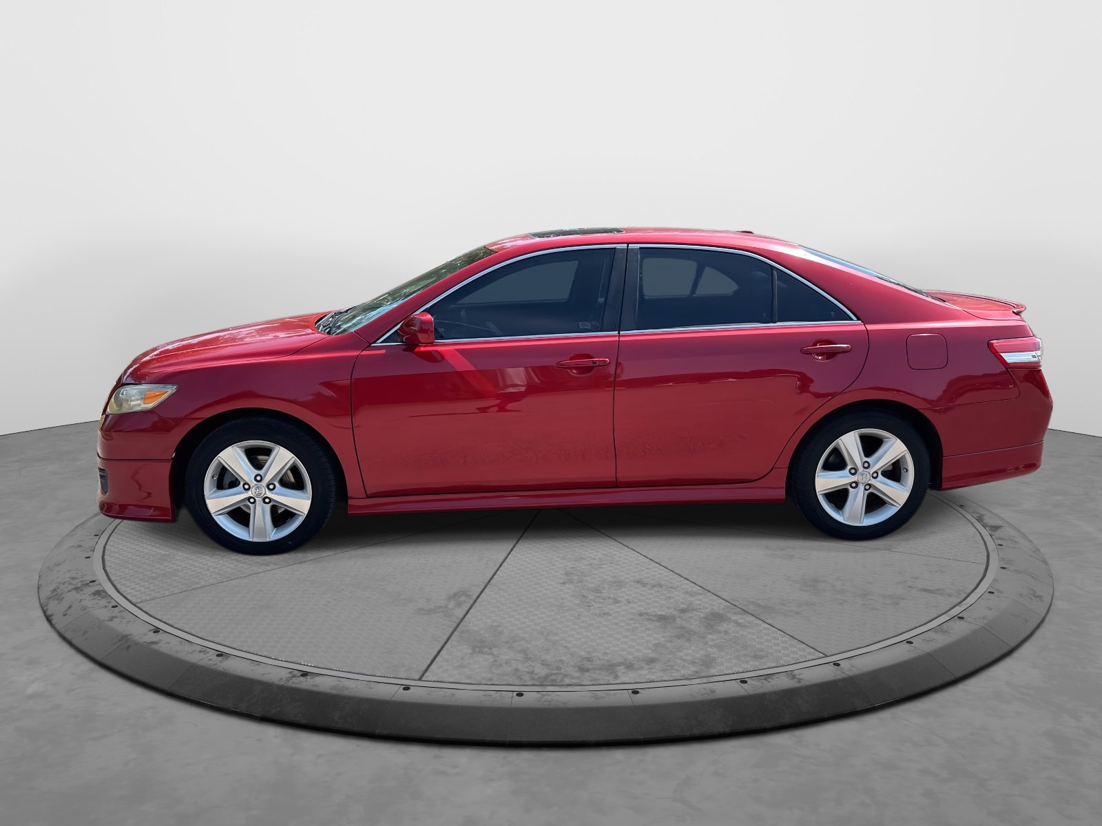 2011 Toyota Camry SE photo 3