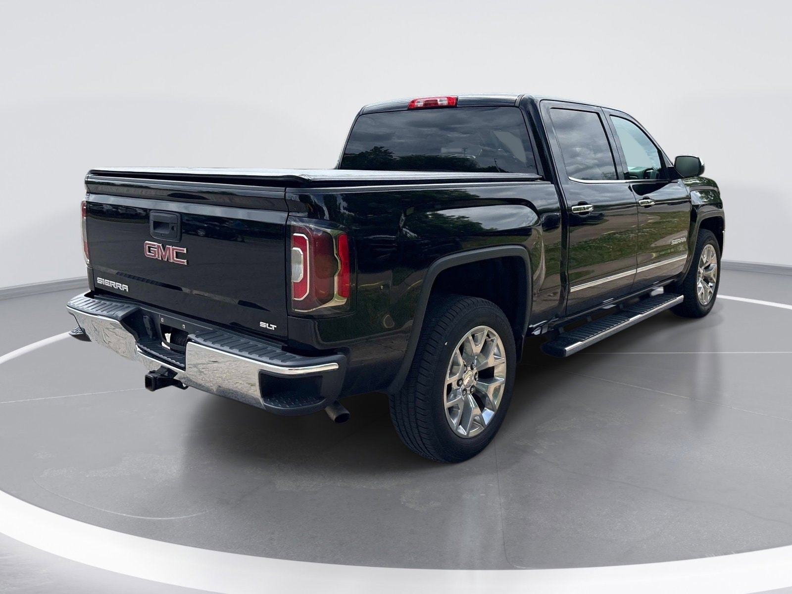 2018 GMC Sierra 1500 SLT photo 3