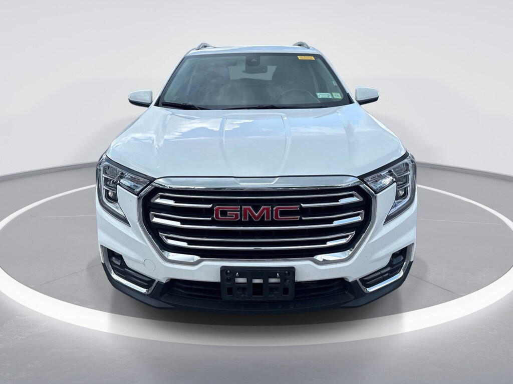 Used 2024 GMC Terrain SLT SUV