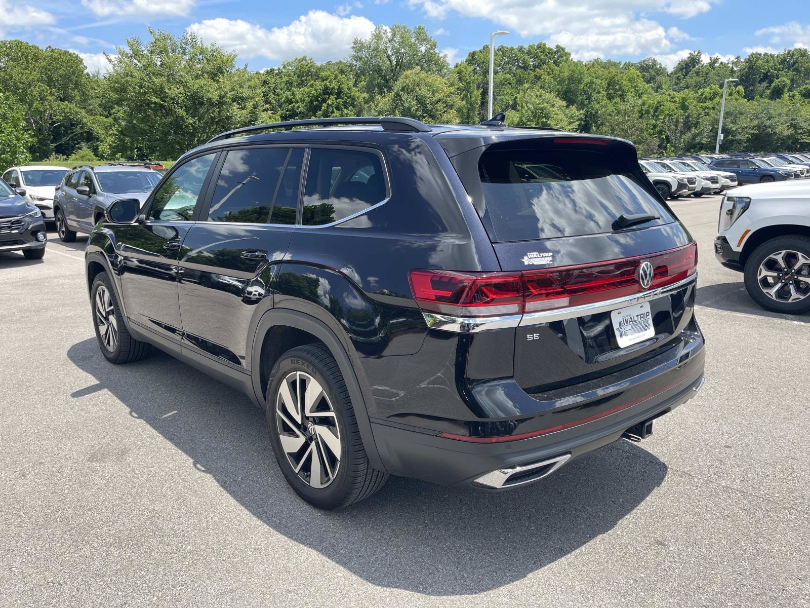 Volkswagen Atlas 2.0T SE W/Technology