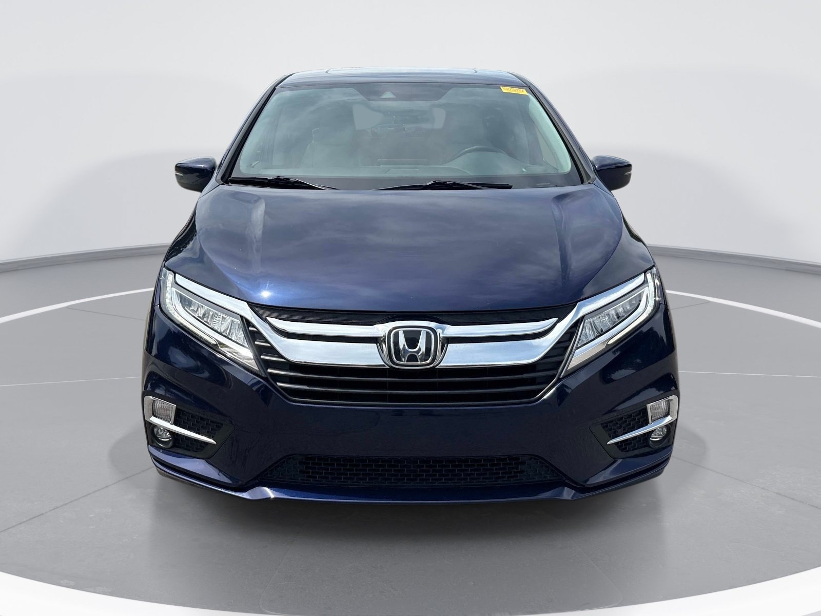 Used 2019 Honda Odyssey Touring with VIN 5FNRL6H86KB100670 for sale in Kansas City