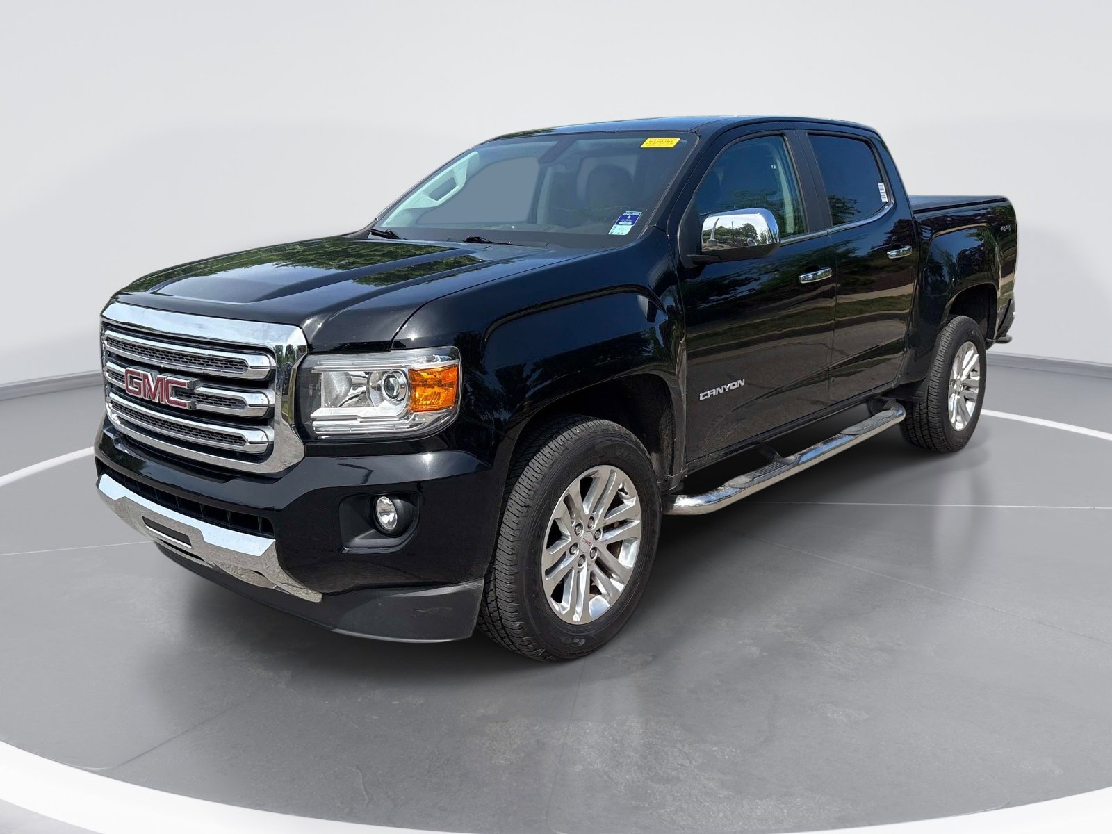 2020 GMC Canyon 4WD SLT photo 2
