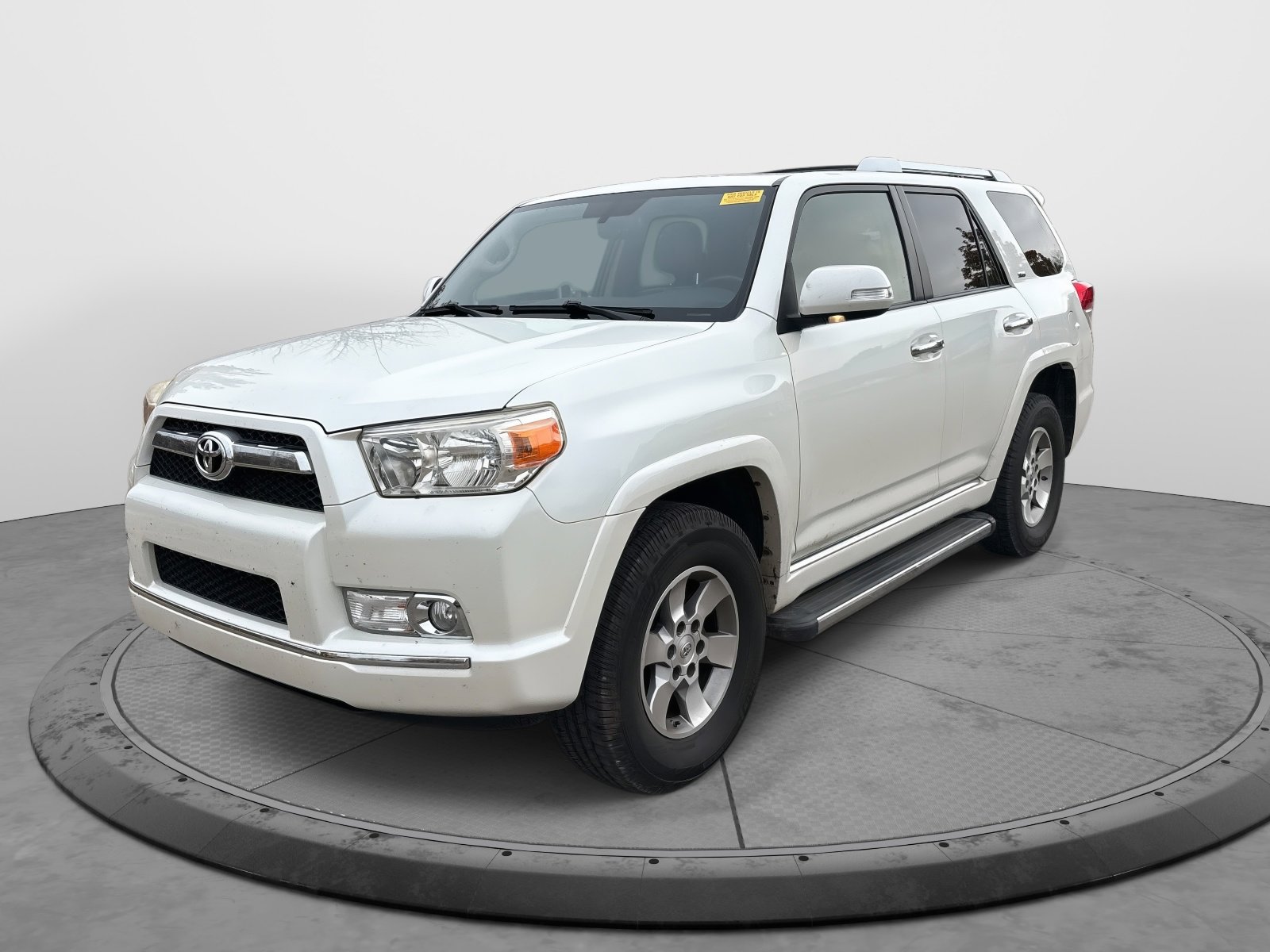 2013 Toyota 4Runner SR5 photo 2