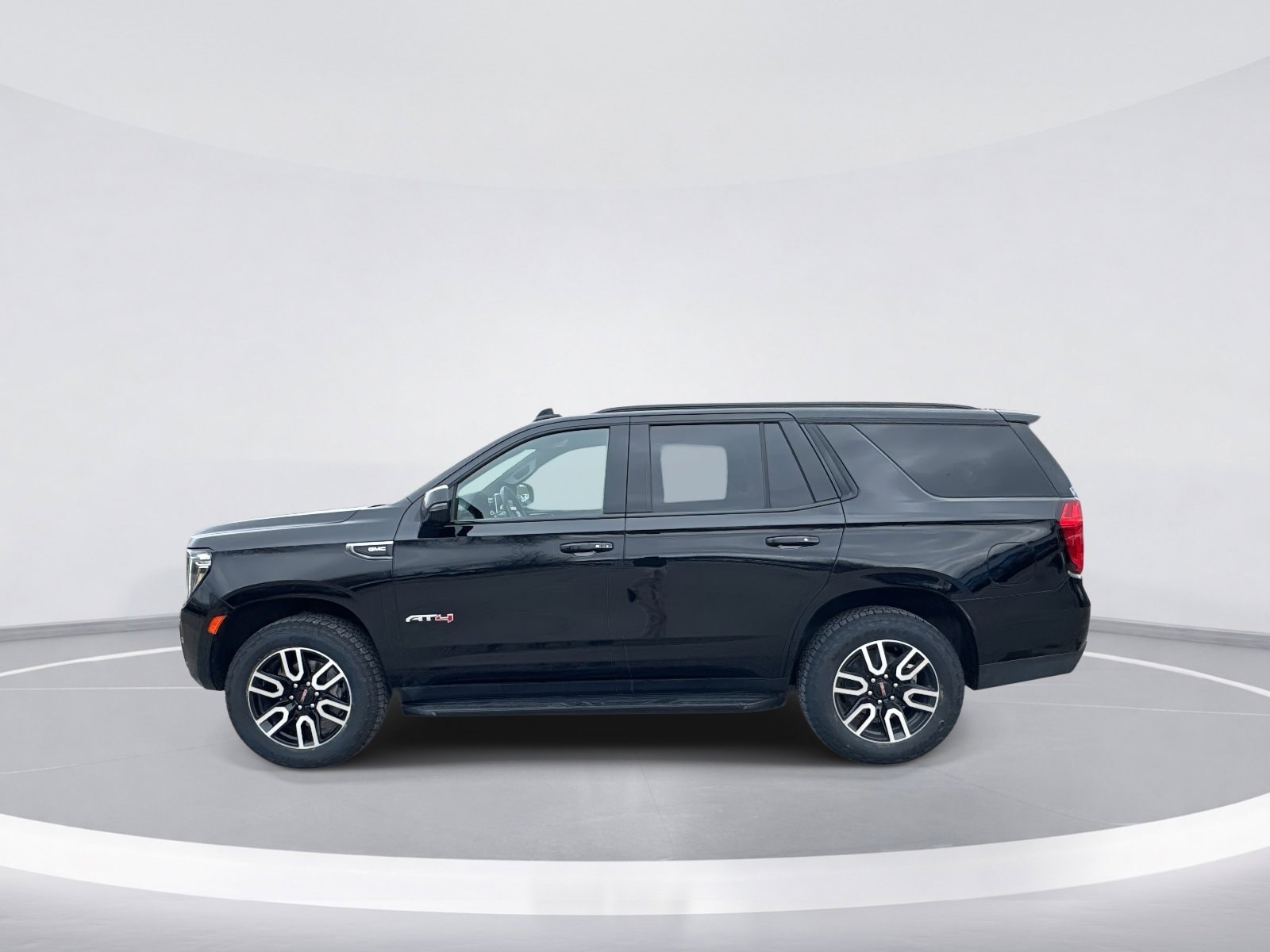 2022 GMC Yukon AT4 photo 4