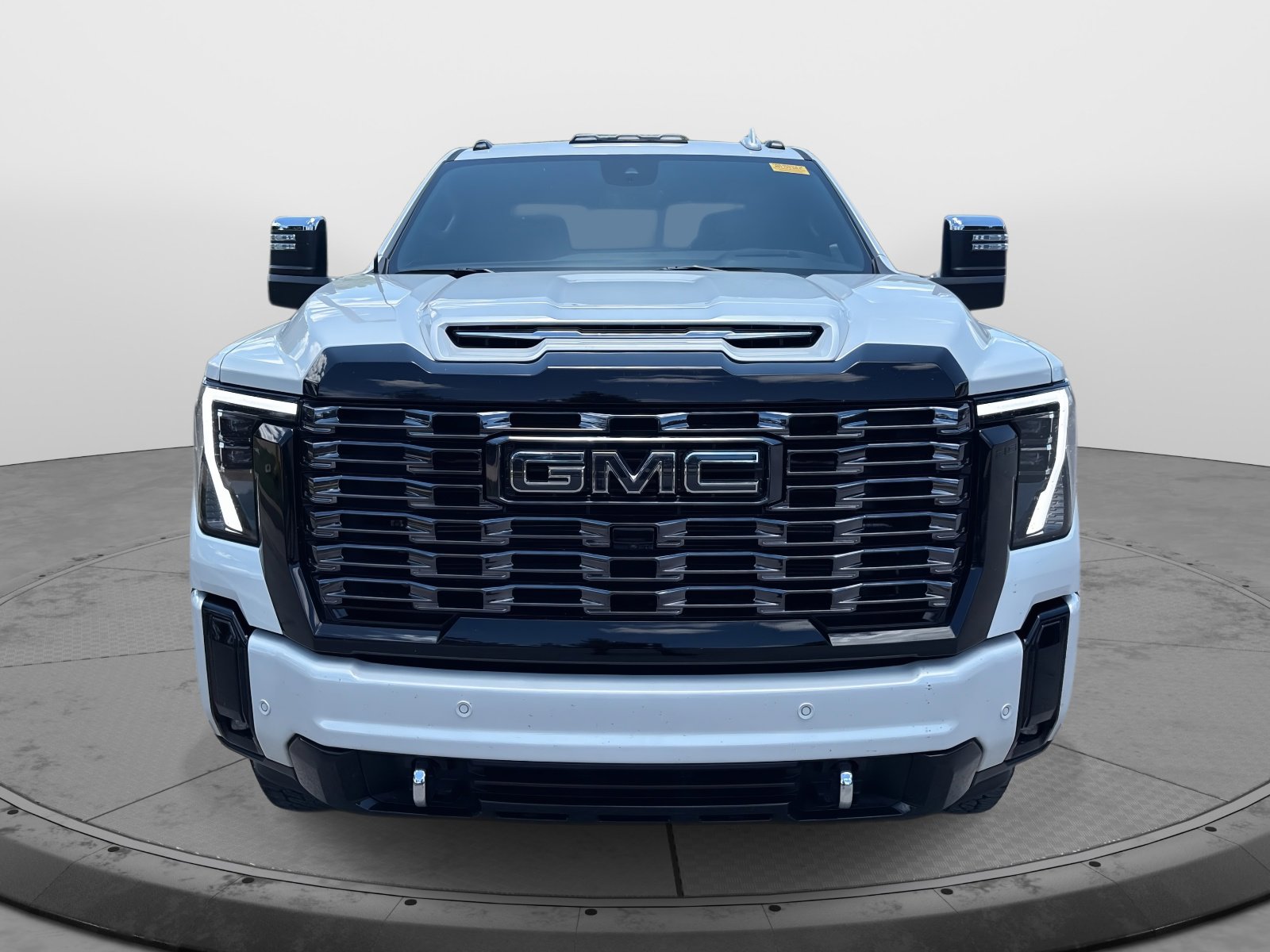 2025 Gmc Sierra HD Denali Ultimate photo 2