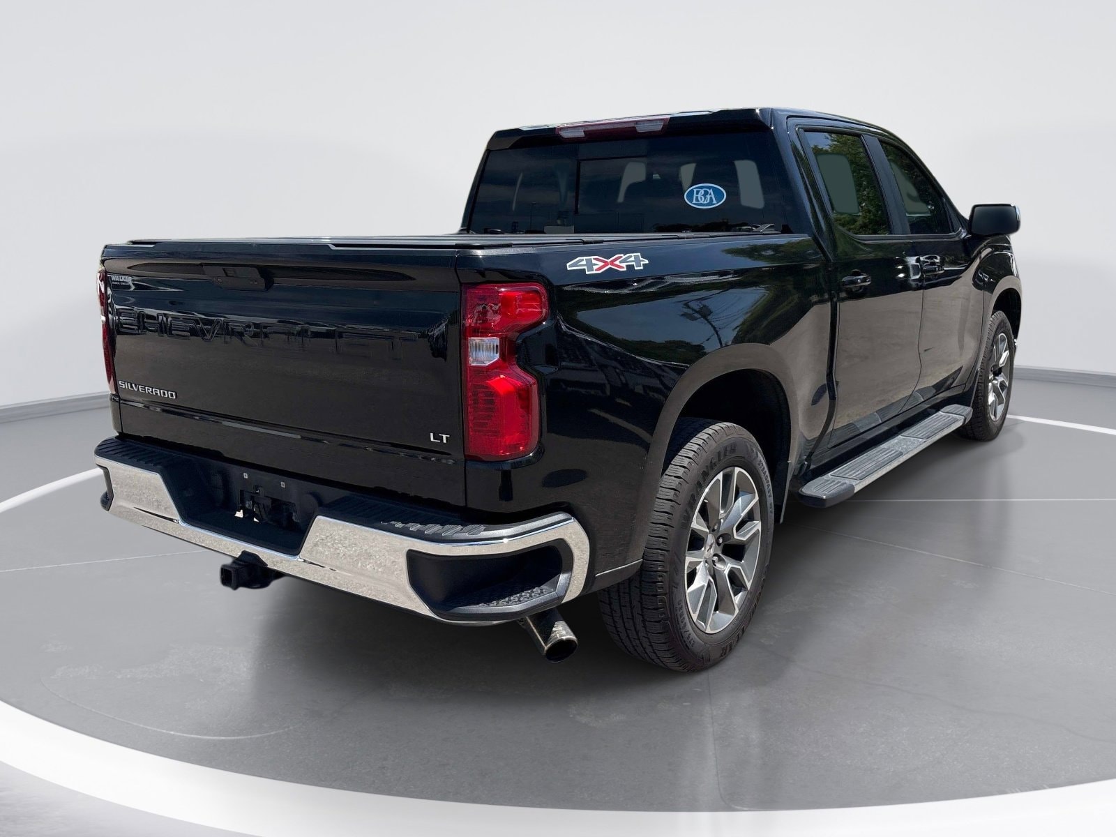 2019 Chevrolet Silverado 1500 LT photo 3
