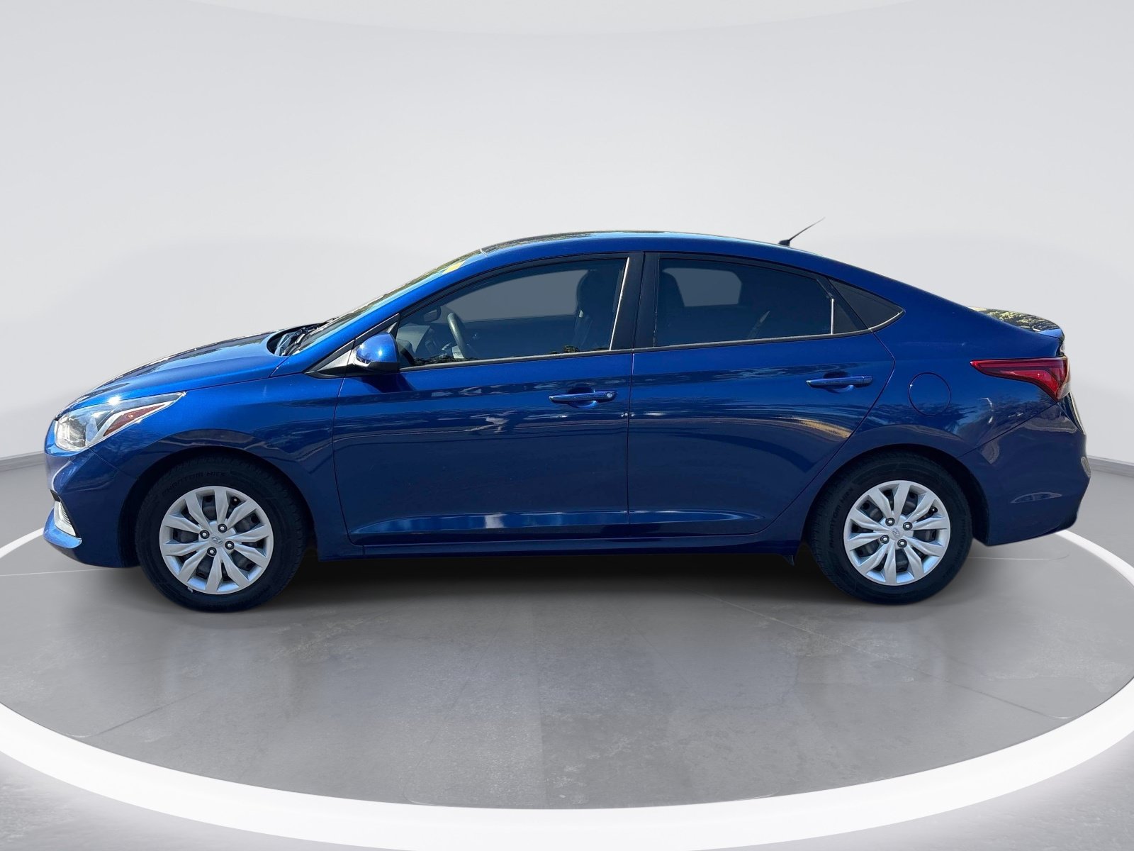 Used 2022 Hyundai Accent SE Sedan