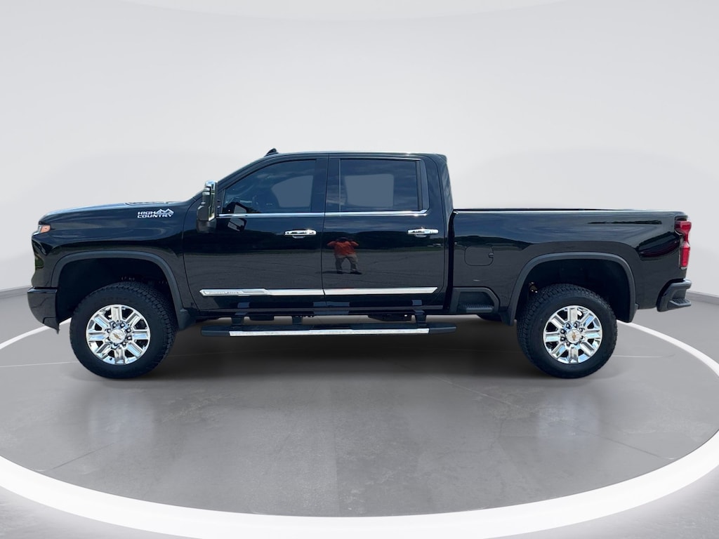 Used 2024 Chevrolet Silverado 2500 HD High Country Truck Crew Cab