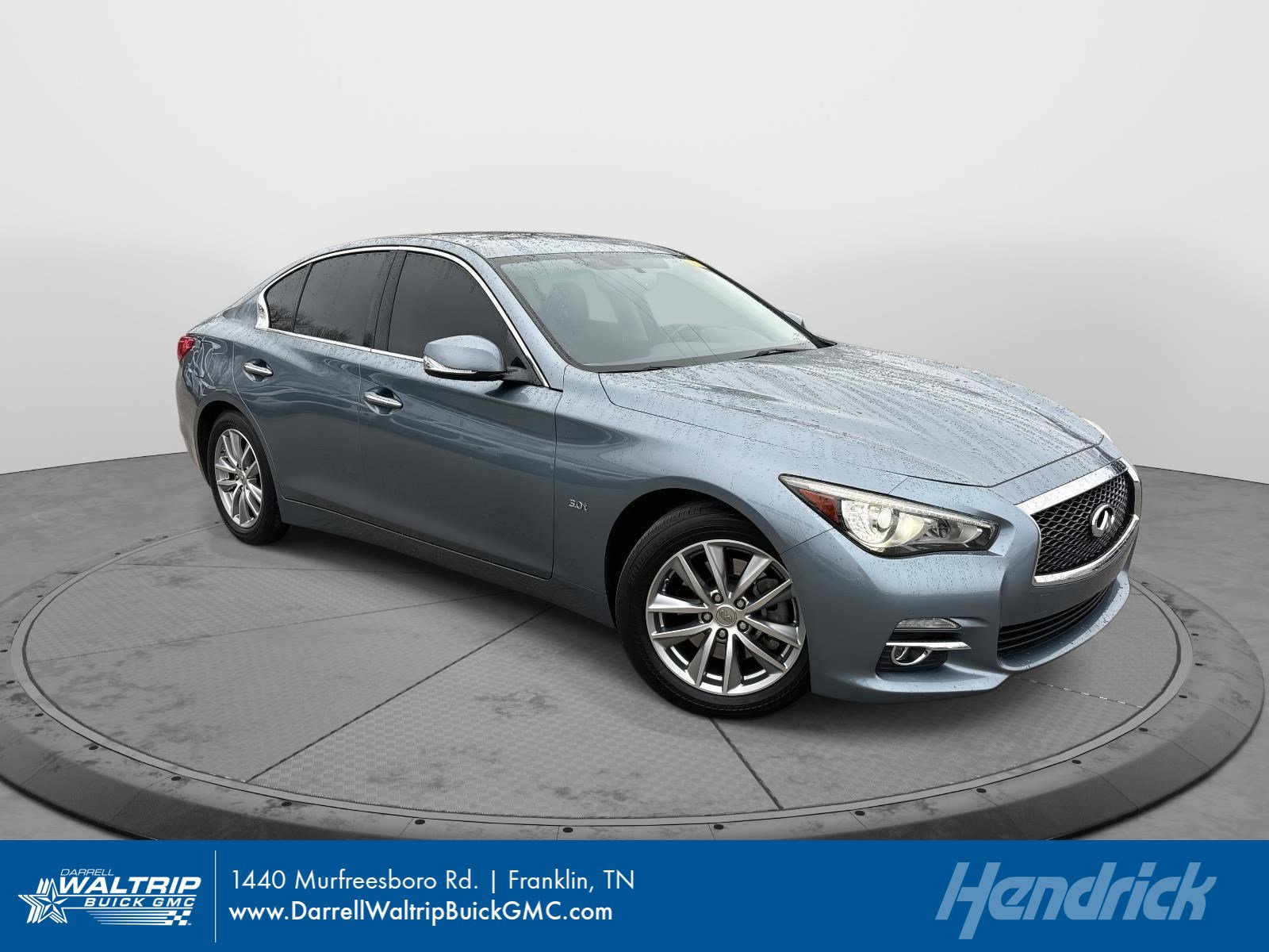 2017 INFINITI Q50 Premium's photo