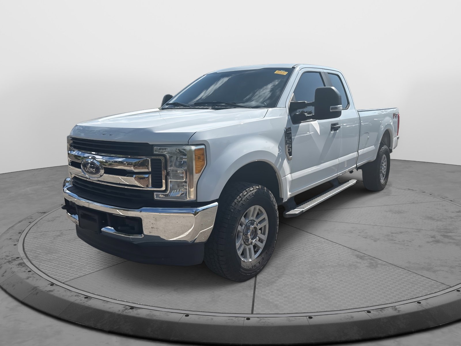 2017 Ford F-250 XL photo 3