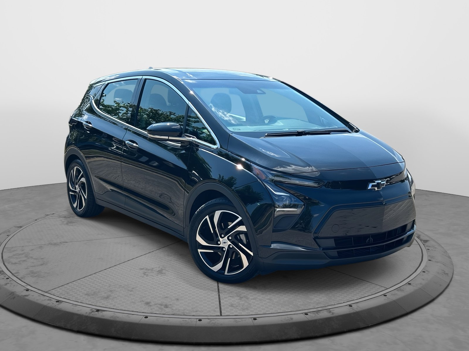 Used 2022 Chevrolet Bolt EV 2LT with VIN 1G1FX6S09N4100600 for sale in Franklin, TN