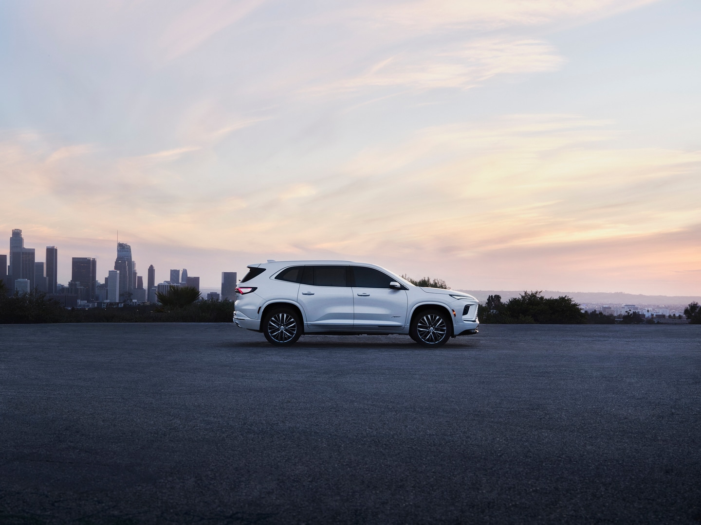 2026 Buick Enclave profile view