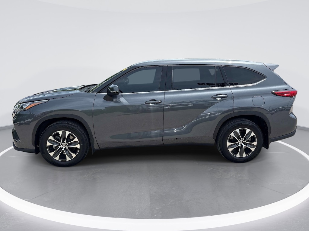 Used 2020 Toyota Highlander XLE SUV