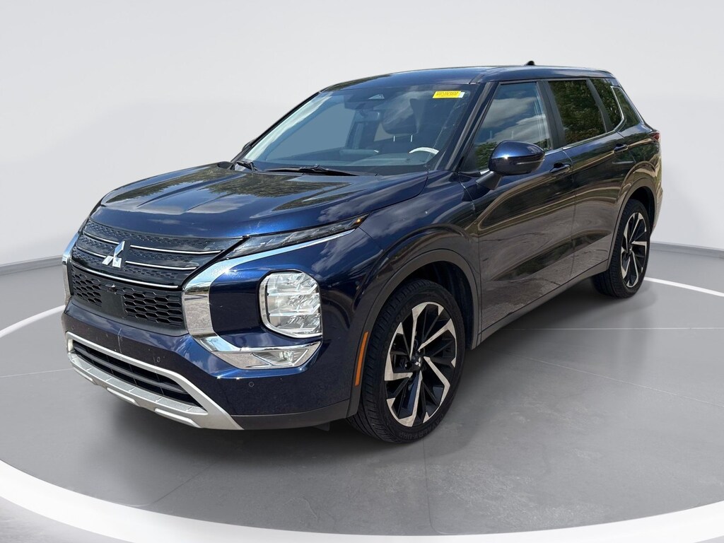 Used 2024 Mitsubishi Outlander SE 2.5 2WD SUV