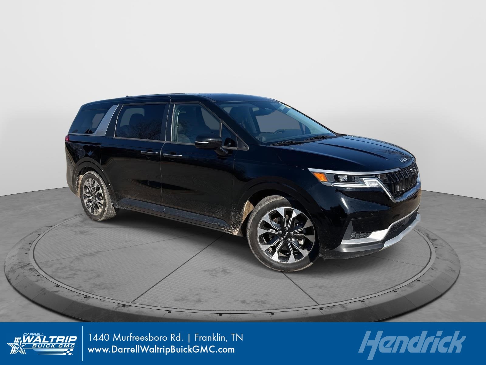 2022 Kia Carnival EX's photo