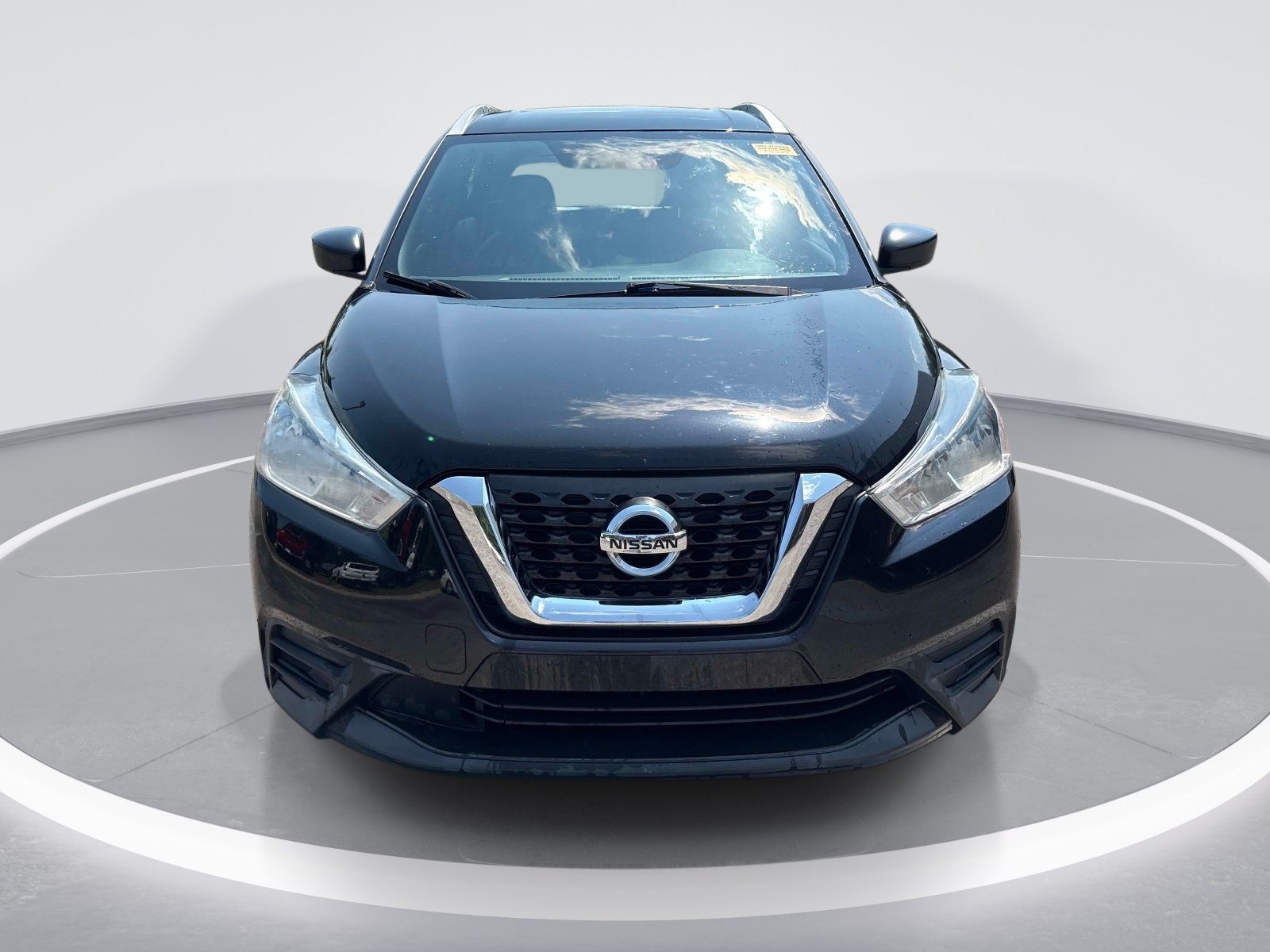 Used 2019 Nissan Kicks S with VIN 3N1CP5CU5KL517923 for sale in Franklin, TN