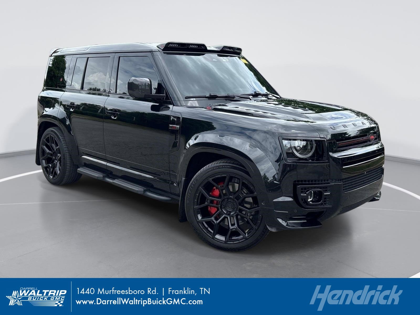 2024 Land Rover Defender 110 V8 P525's photo