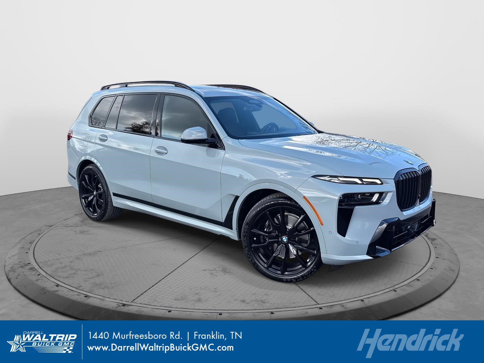 2024 BMW X7 40i's photo
