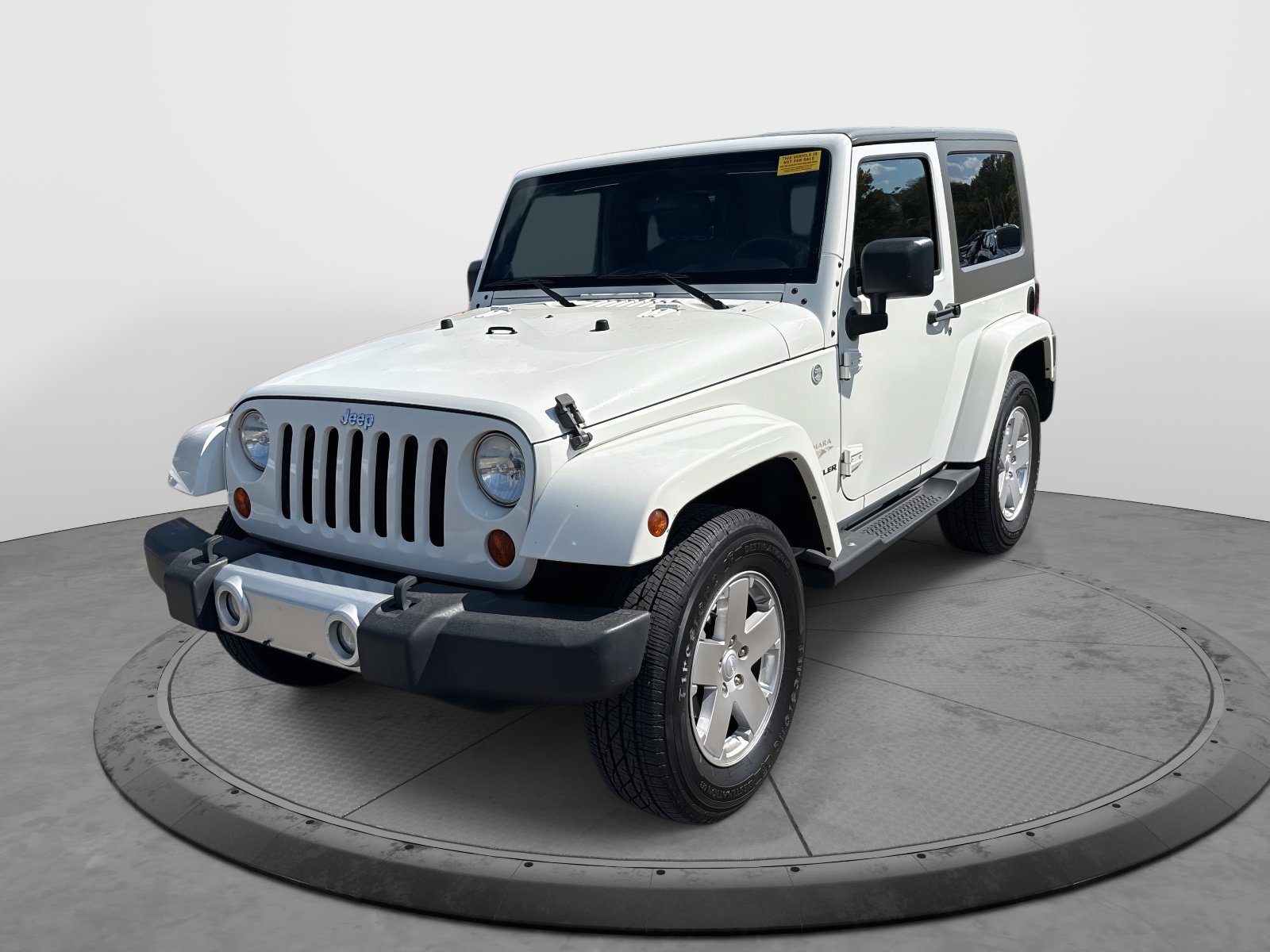 2010 Jeep Wrangler Sahara photo 3