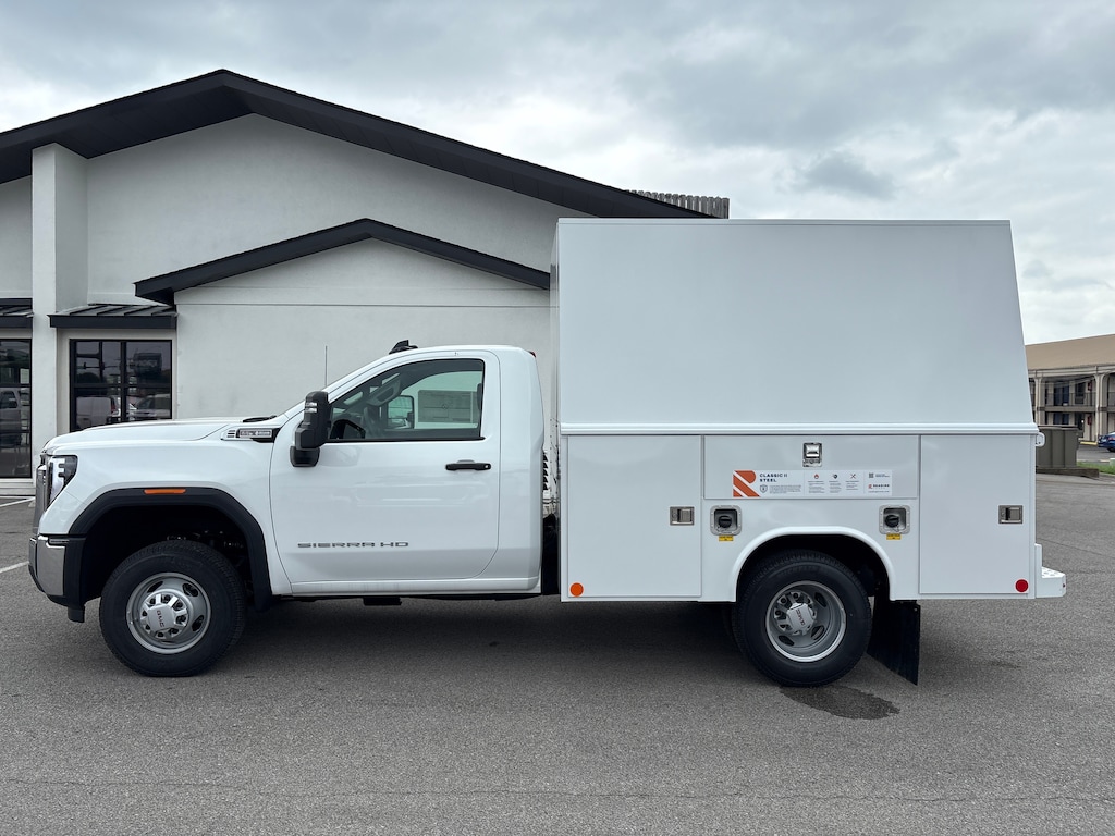 New 2025 GMC Sierra 3500 HD Chassis Cab Pro Truck