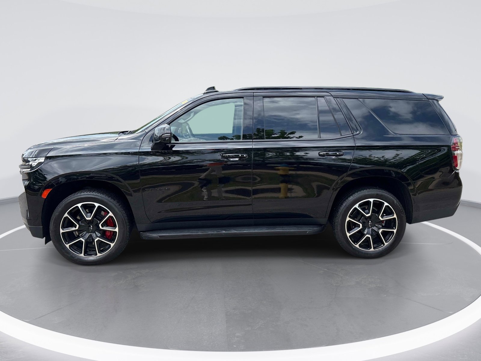 2022 Chevrolet Tahoe RST photo 4