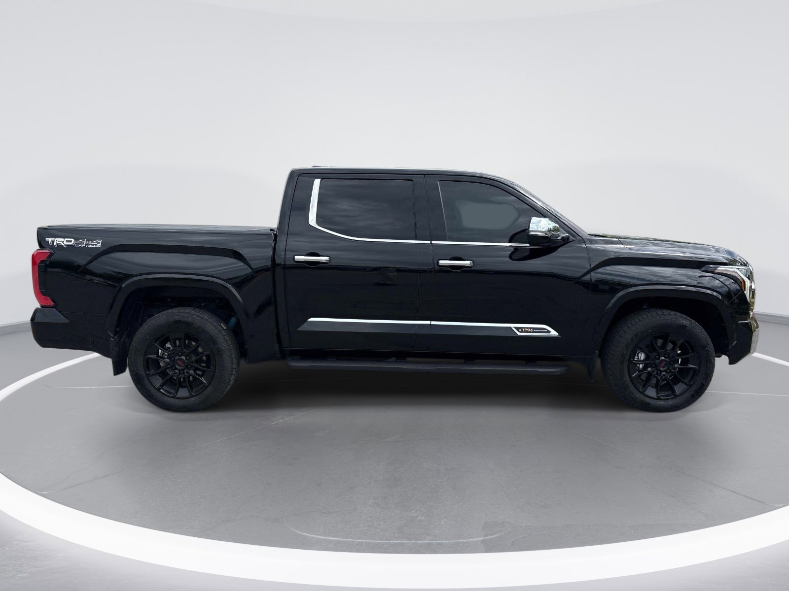 2025 Toyota Tundra 1794 Edition photo 3