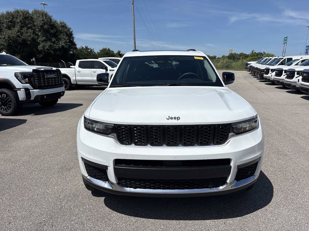 Used 2023 Jeep Grand Cherokee L Limited 4x4 SUV