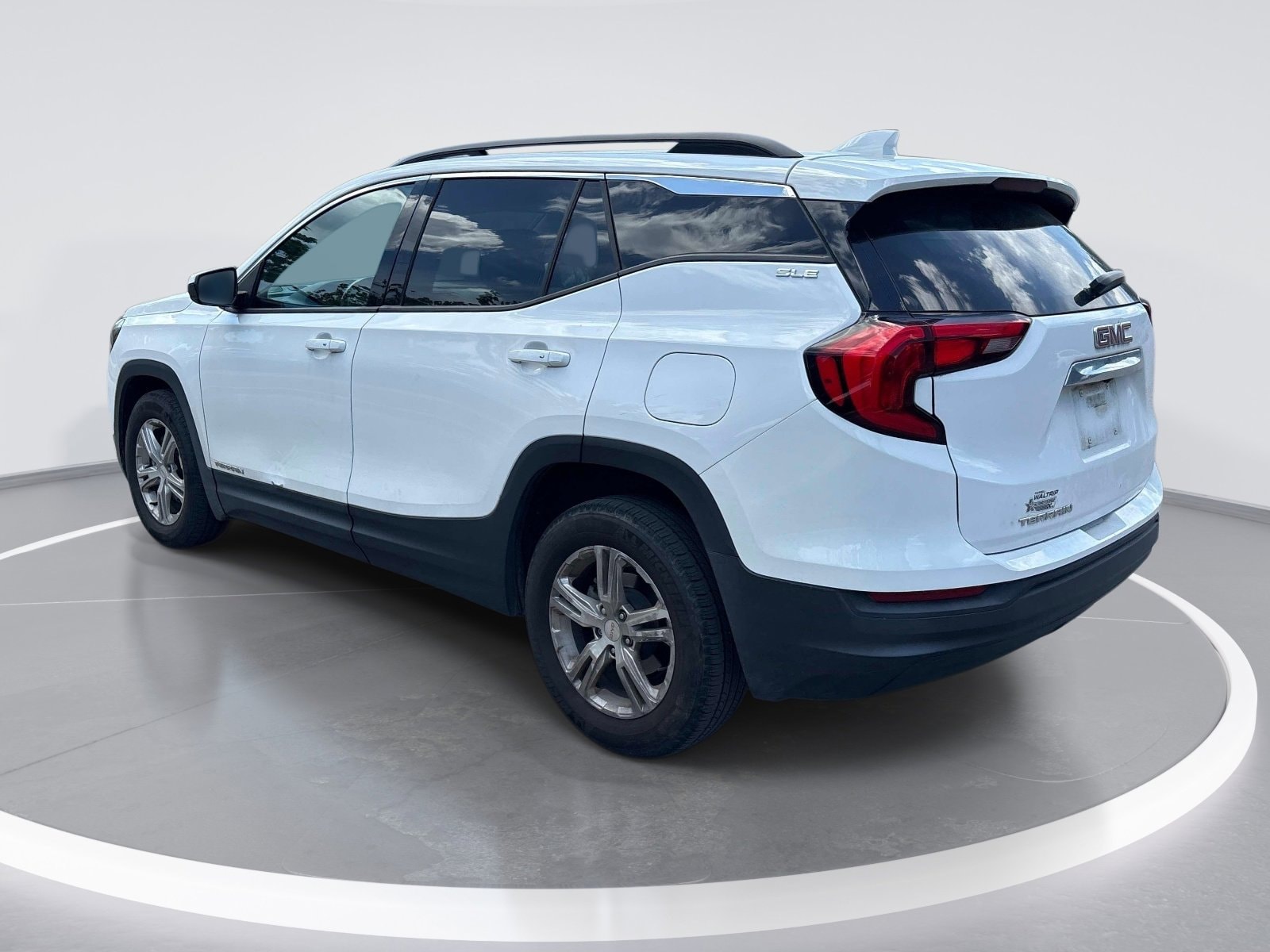 2020 GMC Terrain SLE photo 6