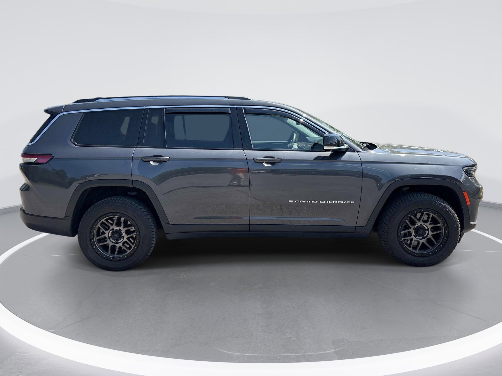2022 Jeep Grand Cherokee L Limited 4x4 photo 3