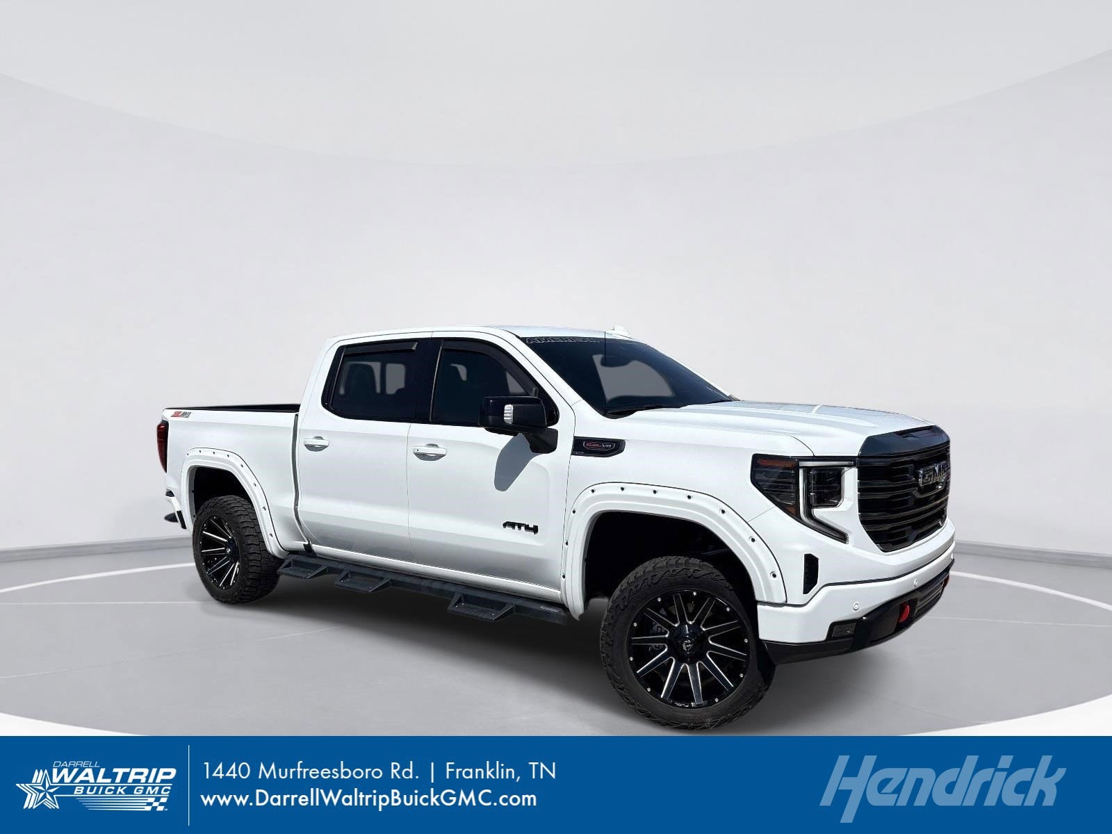 2022 GMC Sierra 4WD Crew Cab Short Box AT4's photo