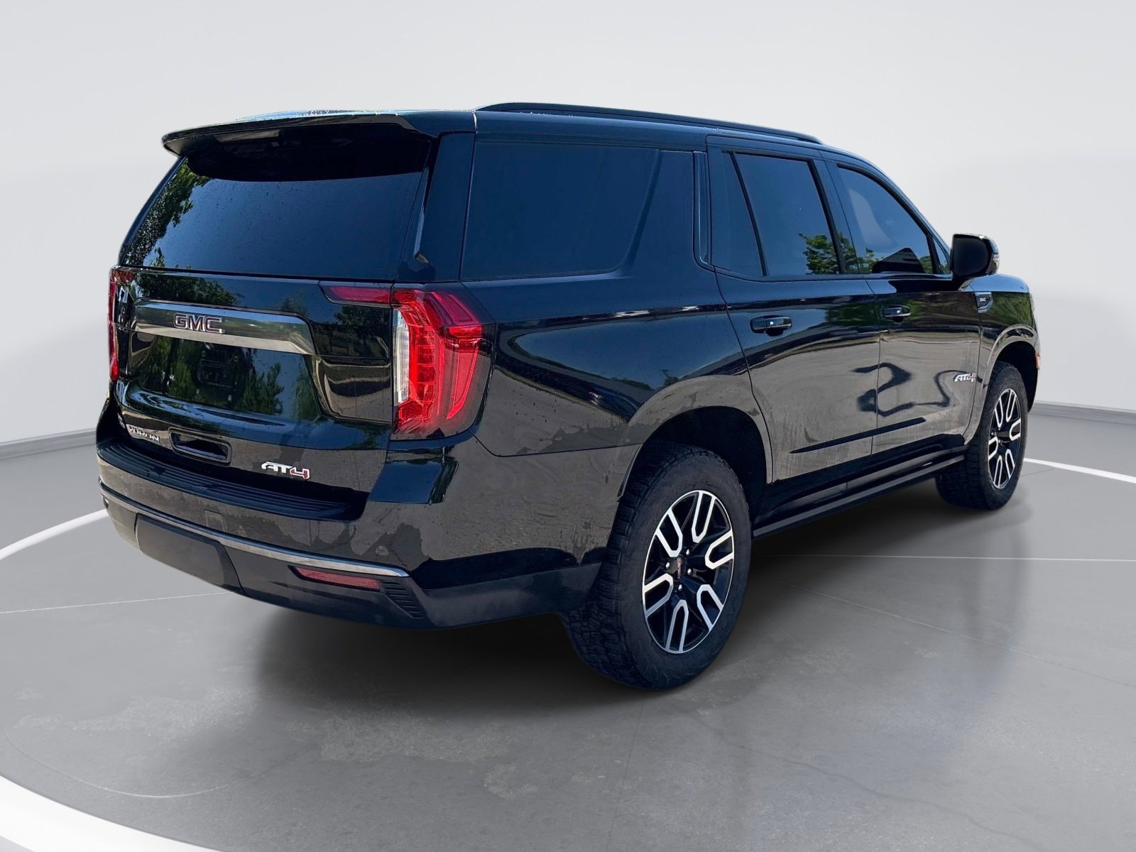 2021 GMC Yukon AT4 photo 6