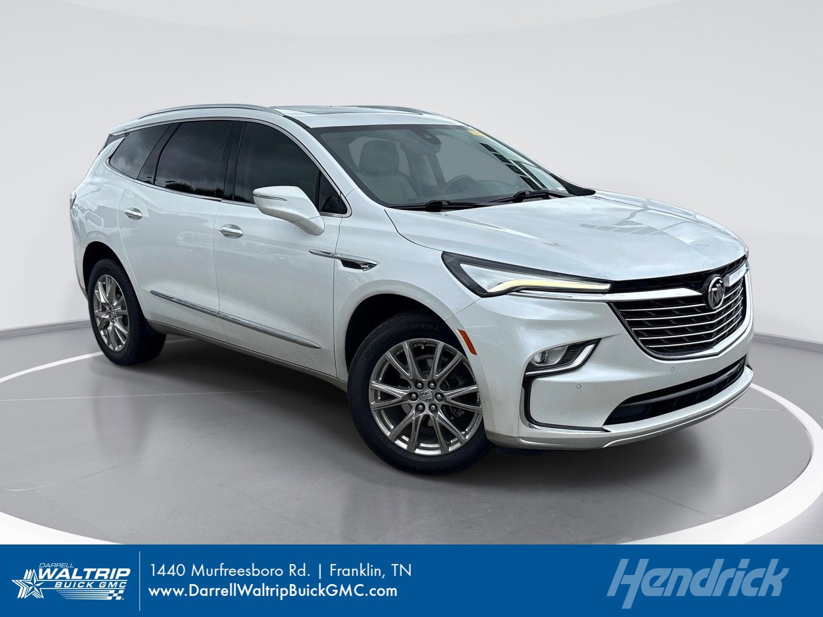 2023 Buick Enclave Essence's photo