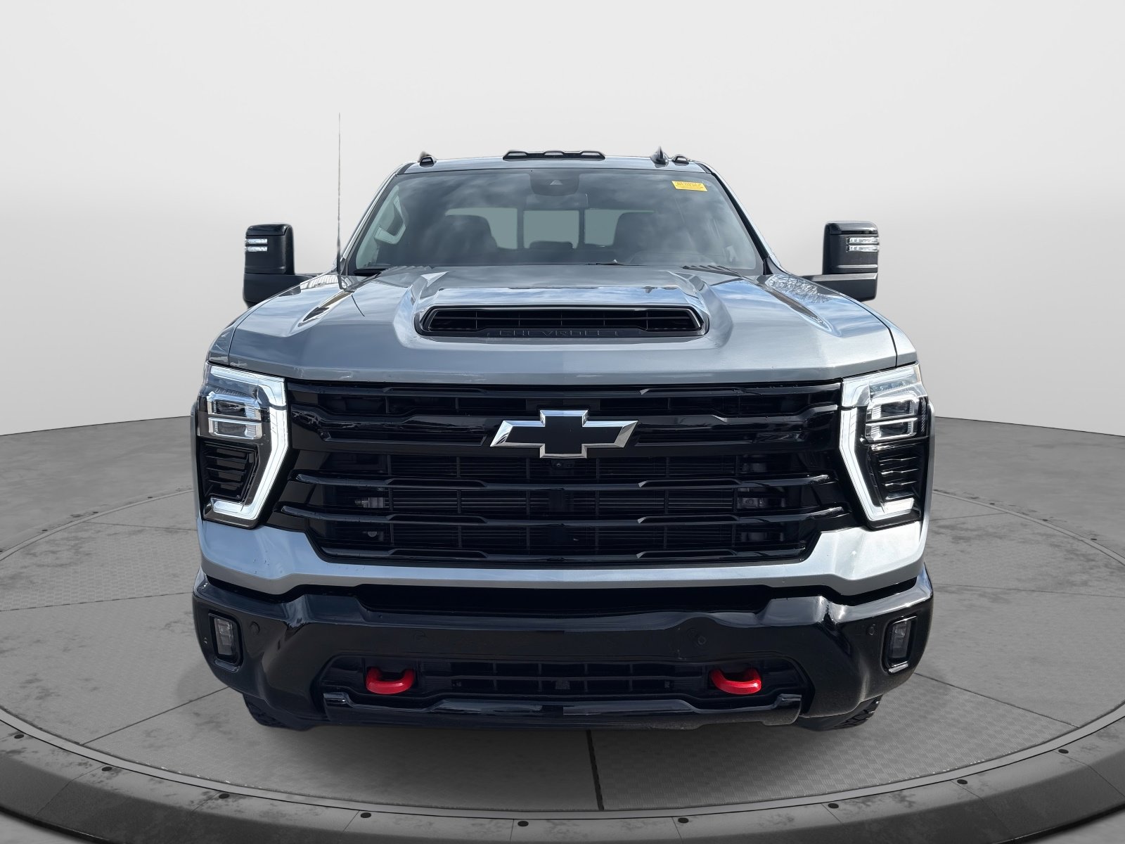 2025 Chevrolet Silverado 2500HD LT photo 2