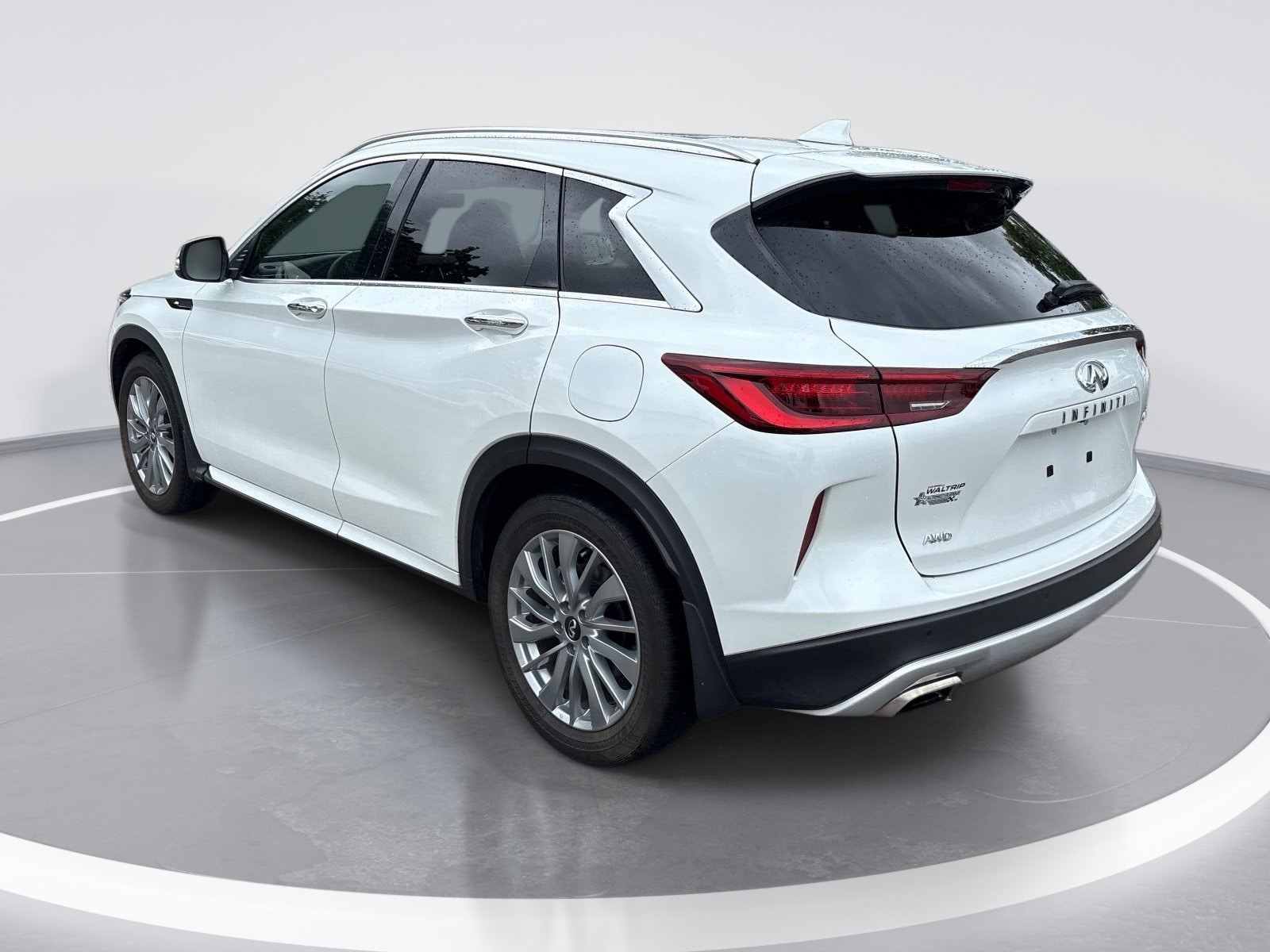 INFINITI QX50 Luxe AWD
