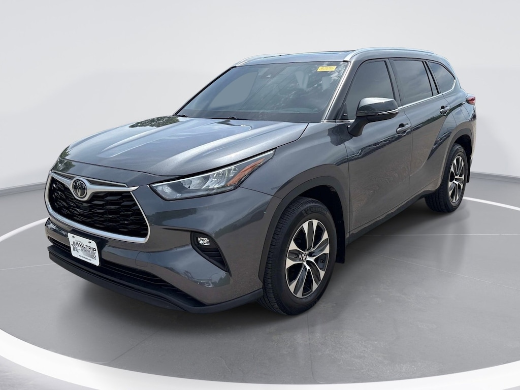 Used 2020 Toyota Highlander XLE SUV