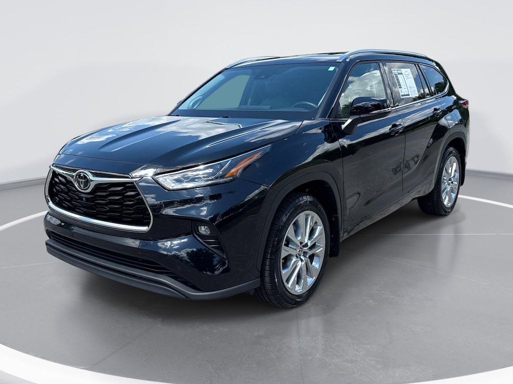 Used 2021 Toyota Highlander Limited SUV