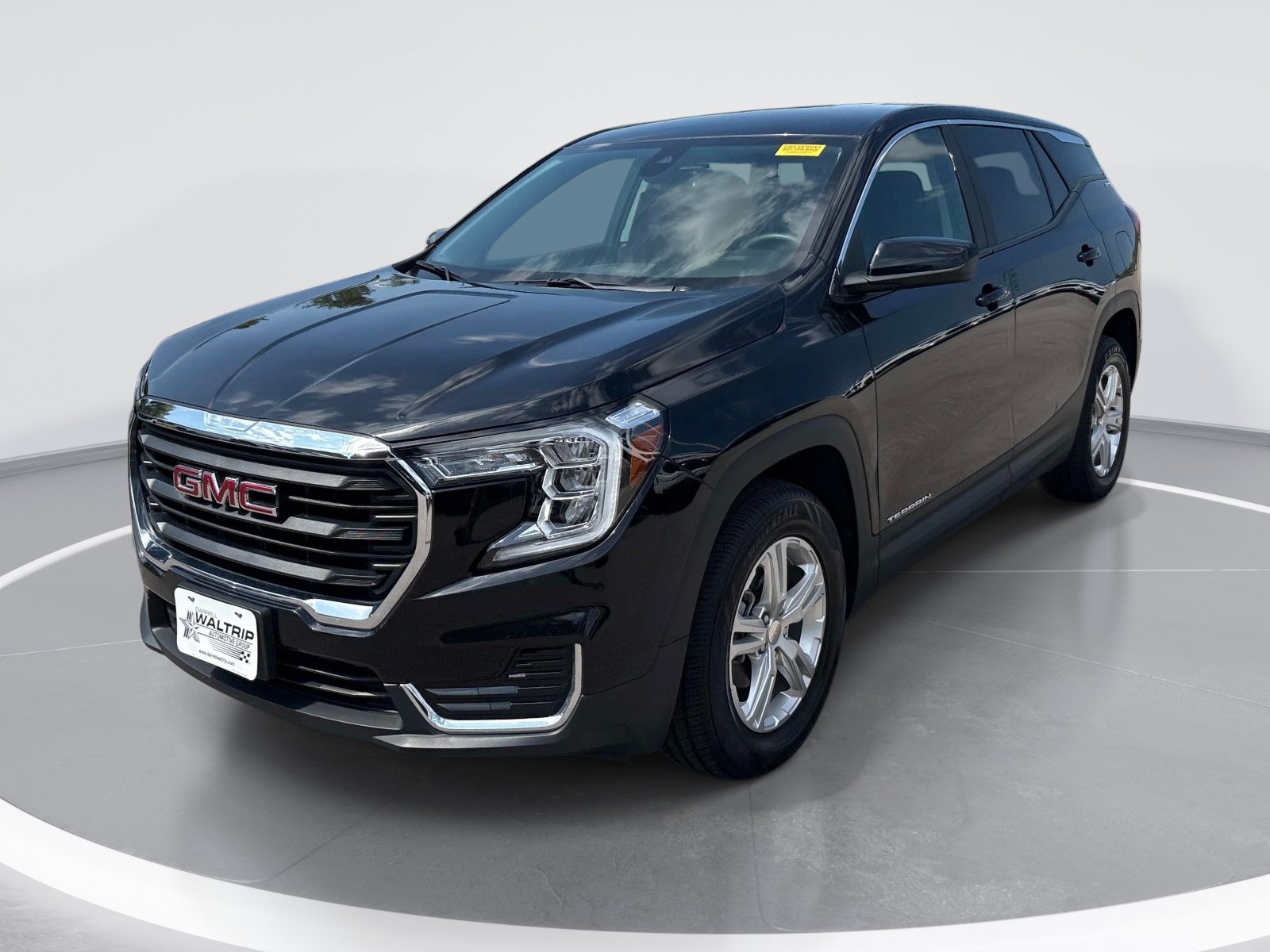 Used 2024 GMC Terrain SLE SUV
