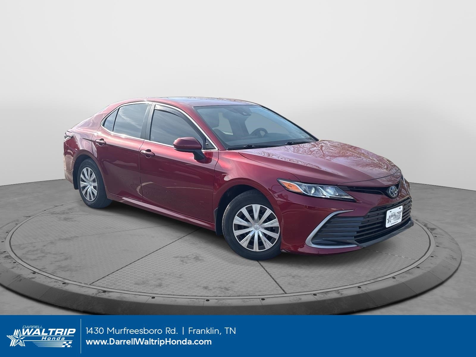 2022 Toyota Camry LE's photo