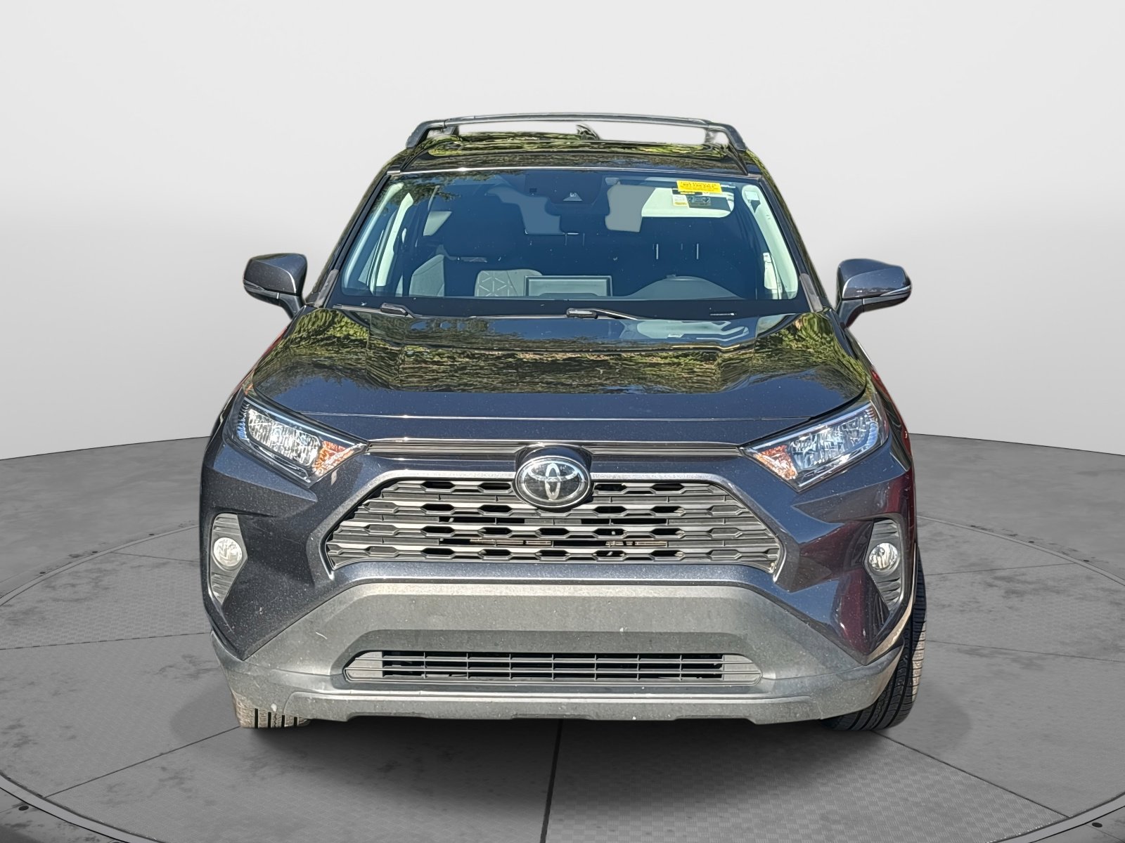 2021 Toyota RAV4 XLE photo 3