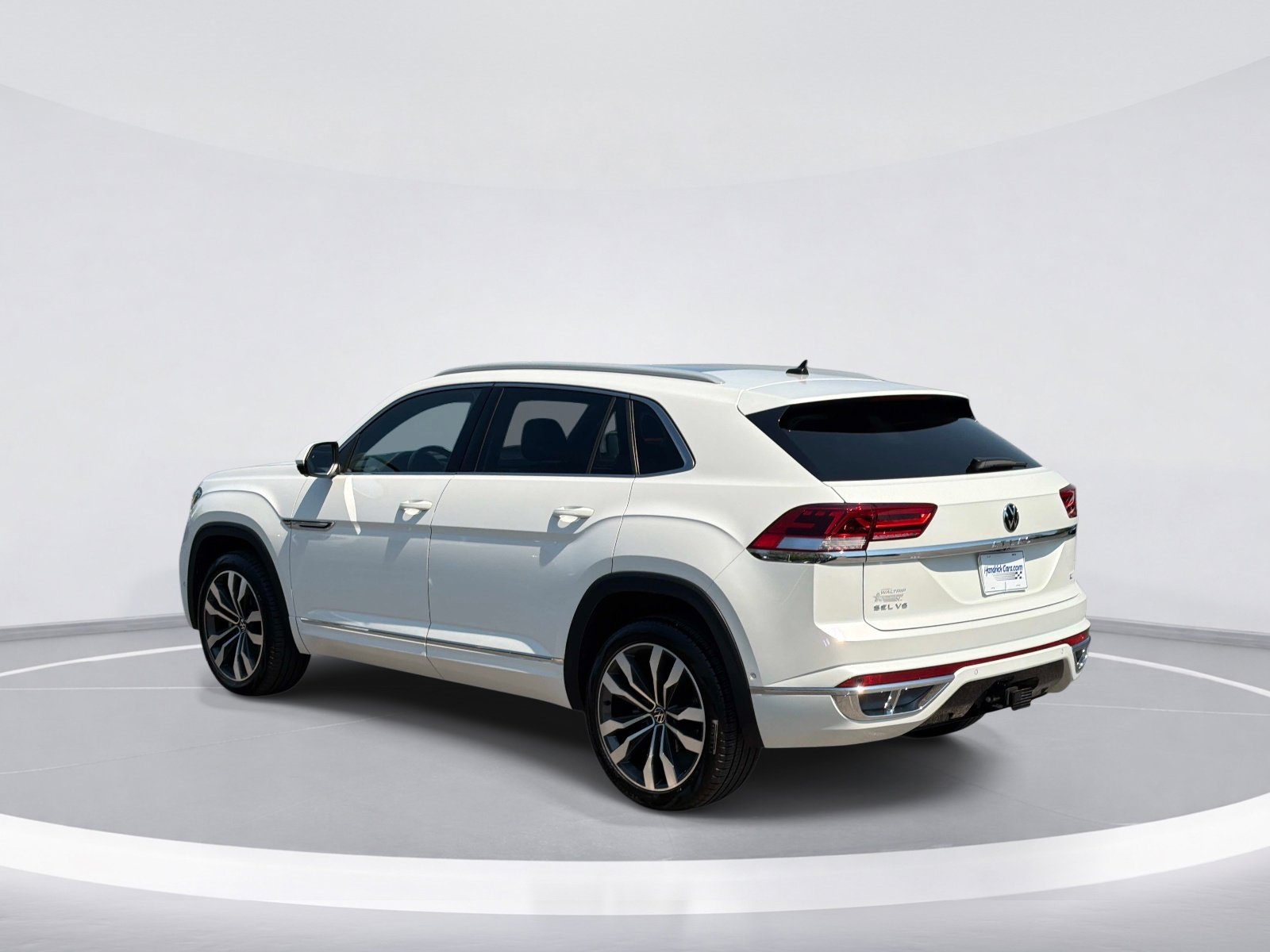 2022 Volkswagen Atlas Cross Sport 3.6L V6 SEL Premium R-Line photo 5