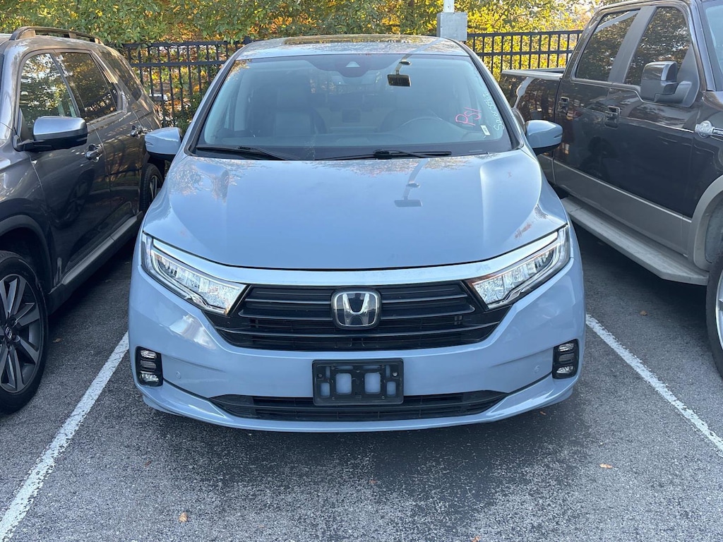 Certified 2023 Honda Odyssey Touring Minivan